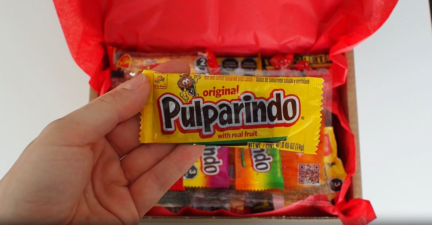 Cargar video: Que hay dentro de un Lote de Dulces Mexicanos TLT FOODS?